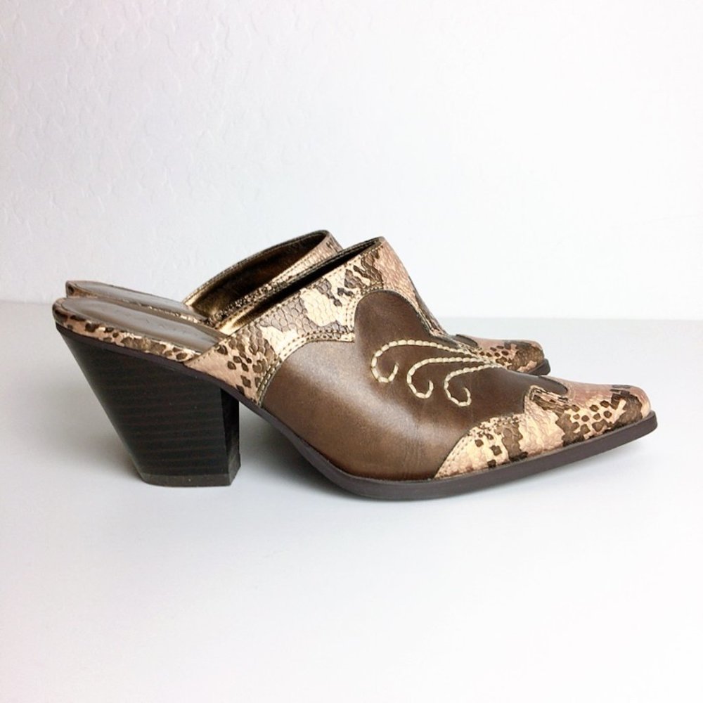 Rampage Rilley Western Cowboy Brown Mule